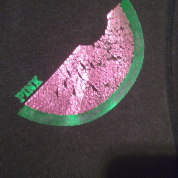 Large victoria secret pink is it hot in here or - Picture 3 of 6